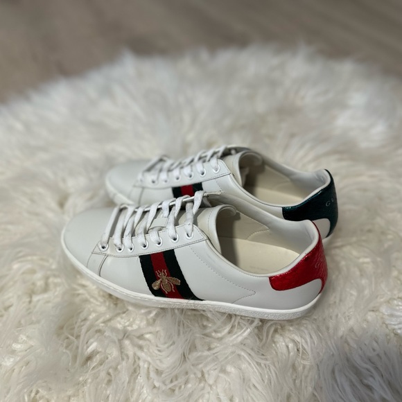 Authentic Gucci shoes size 8.5 - Picture 8 of 14